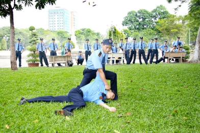 HUẤN LUYỆN VÕ THUẬT